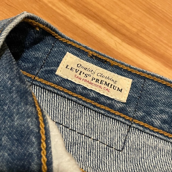 NWOT levi’s premium wedgie icon x aritzia - Picture 7 of 8